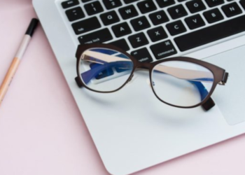 How to buy eyeglasses online?