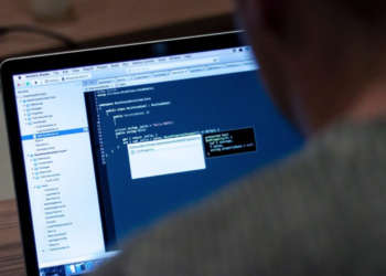 QuickBooks Online vs QuickBooks Desktop? Which one is right for you?