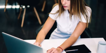 9 Advantages of Using Corporate Videos