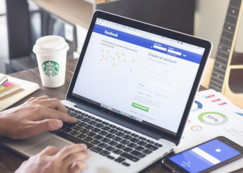 Pros and Cons of Facebook Advertising