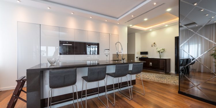 Tech Is Powering Modern House Design