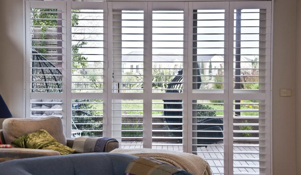 How To Select Plantation Shutters?