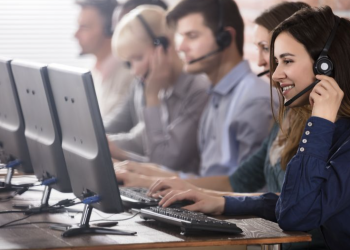 Top factors in evaluating when choosing a call centre service
