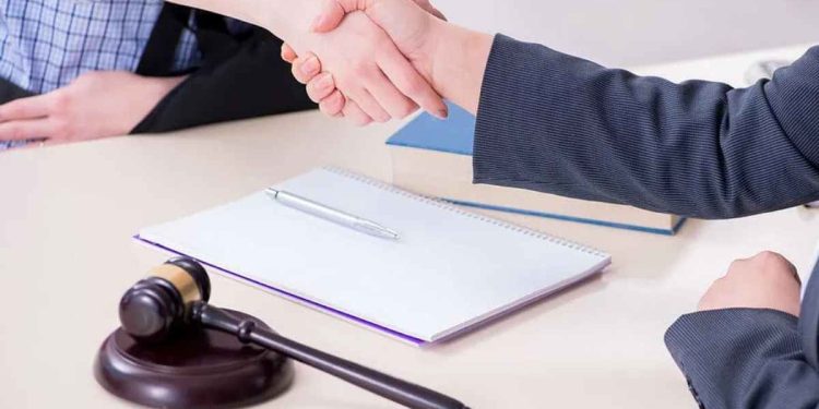 How Can Personal Injury Lawyers Help in the Case of Car Accidents?