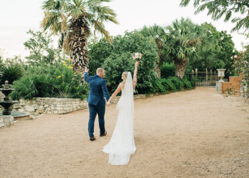 5 Reasons Why You're Crazy If You Don't Hire a Videographer for Your Wedding