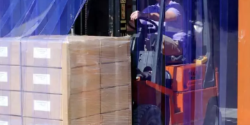 The Main Reasons To Install Plastic Strips for Doorways in a Foodservice Business