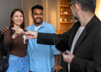 4 Things to Ask Before Buying a Condo