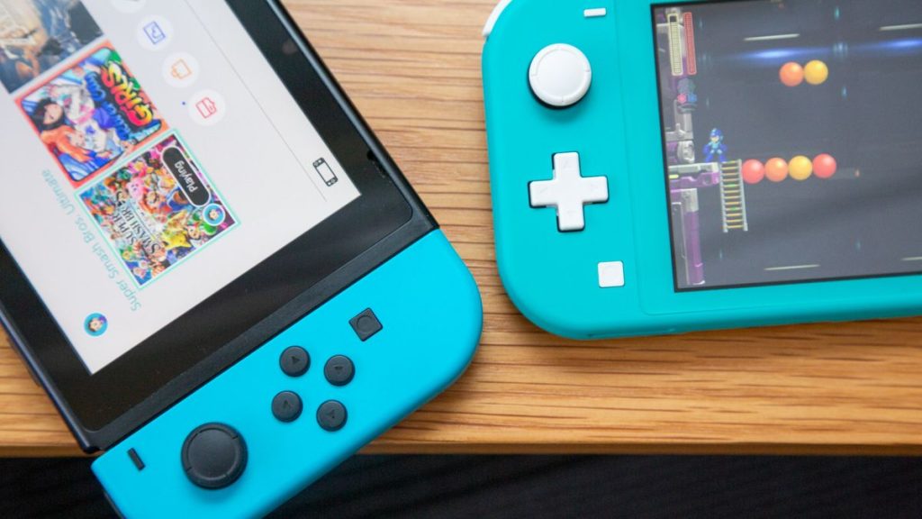 5 Handheld Games to Play When You’re Bored