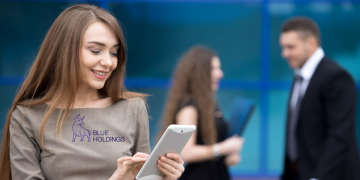 BlueHoldings Introduces Live Signals For Informed Transaction Choice