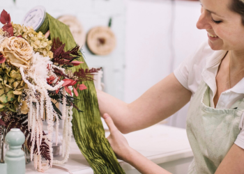 Beyond Bouquets Spearwood Florist Elevates Gifts with Personalised Touches