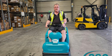 Maintaining Your Industrial Floor Cleaning Machine: Tips for Longevity