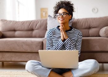 6 Things to Always Have With You During a Condo Move