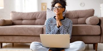 6 Things to Always Have With You During a Condo Move