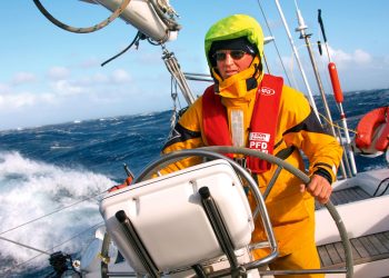 How to Handle Heavy Weather While Sailing